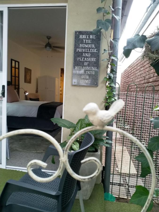 The Oak Treehouse Bnb クイーンズタウン エクステリア 写真